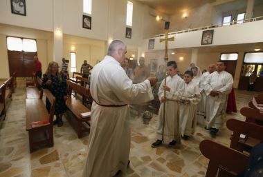 mass-at-st-joseph-chaldean-church-in-baghdad-in-2014