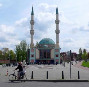 netherlands-mosque-credit-ruud-zwart-compressed