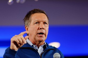 Governor_of_Ohio_John_Kasich_at_NH_FITN_2016_03