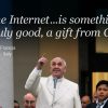 Pope Francis invites us to reflect mercy in our speech and in Tweets for World Communications Day 2016