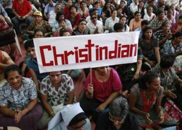 Three Christians attacked in India for distributing Christian literature