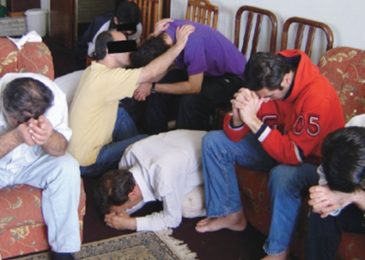 Iran Arrests 25 Christians, Raiding Their Homes and Seizing Belongings For No Reason