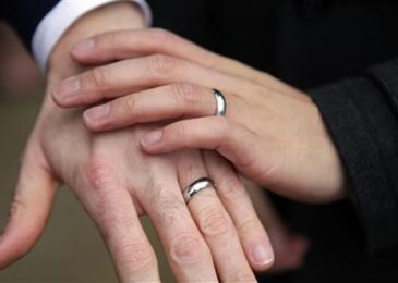 Evangelical Anglicans Urged To ‘Stand Up And Be Counted’ Over Gay Blessings