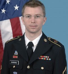 Obama commutes Pvt. Manning’s sentence for leaking military secrets
